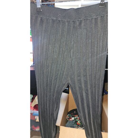 Missguided Black Ribbed Knit Pants - Picture 3 of 3